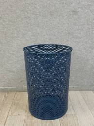 hay_perforated_bin_metalliroskis__lisavarusteet_ja_lajittelu__6fcb64.jpg