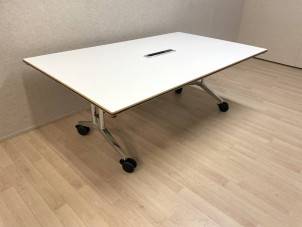 wilkhahn_logon_neuvottelupoyta__neuvottelupoydat__3f0fda.jpg